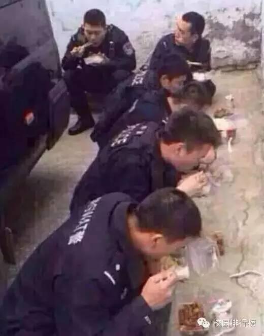 泥城警察吃瓜事件视频,网络热议背后的真相与反思