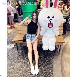 吃瓜旅游女孩视频,一场说走就走的奇妙之旅